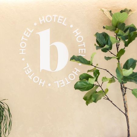 Hotel Burlada Exteriör bild